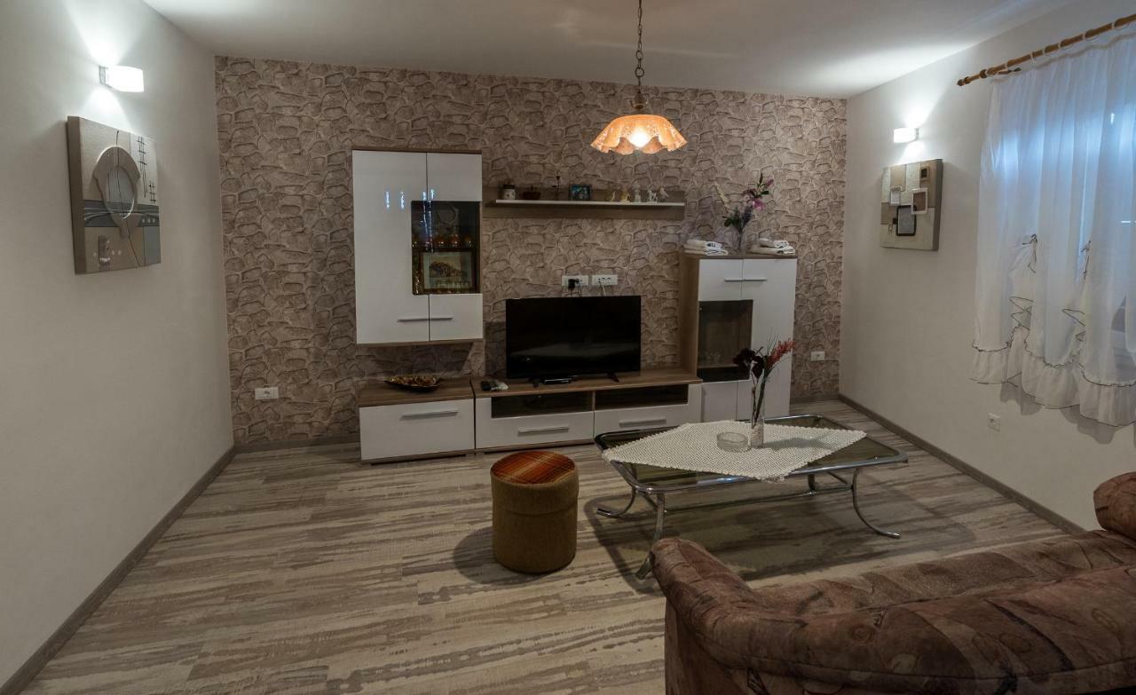 Apartment Batinica Σίμπενικ Εξωτερικό φωτογραφία