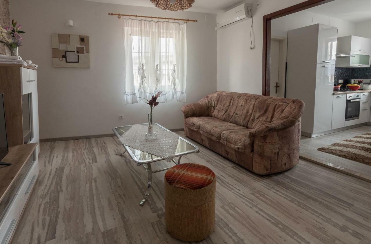 Apartment Batinica Σίμπενικ Εξωτερικό φωτογραφία